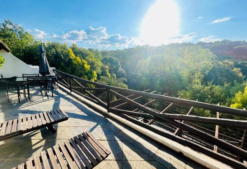 프레지덴셜 스위트, Pretoria Mansion Coral Tree Inn