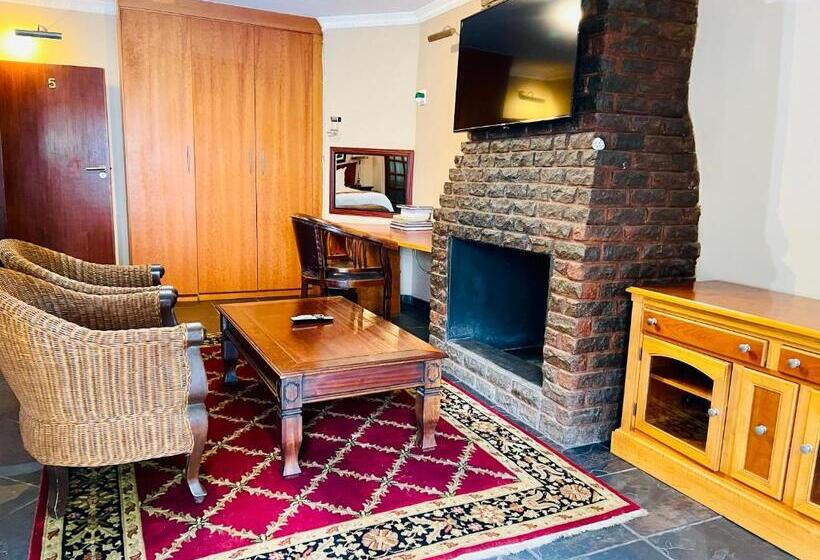 Президентский Люкс, Pretoria Mansion Coral Tree Inn
