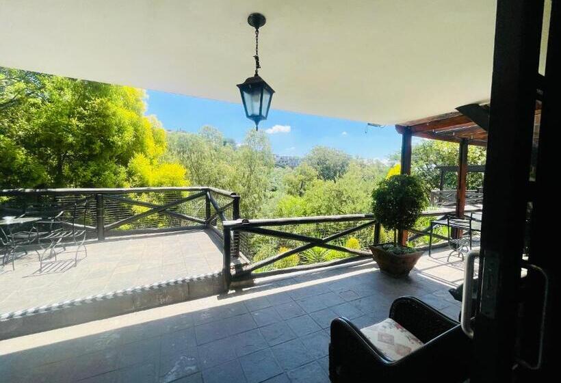프레지덴셜 스위트, Pretoria Mansion Coral Tree Inn