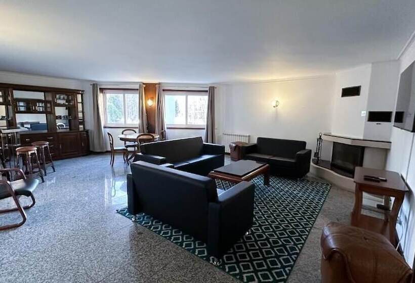 غرفة عائلية, Vhostel