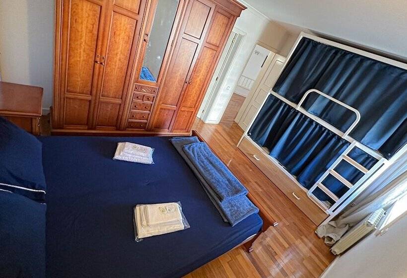 غرفة عائلية, Vhostel