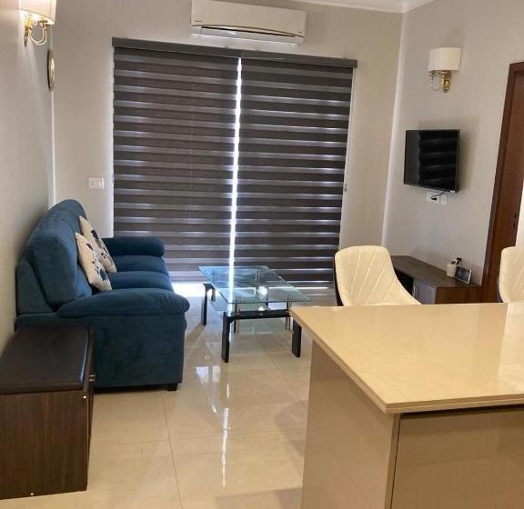 Executive Suite, Central Park The Room