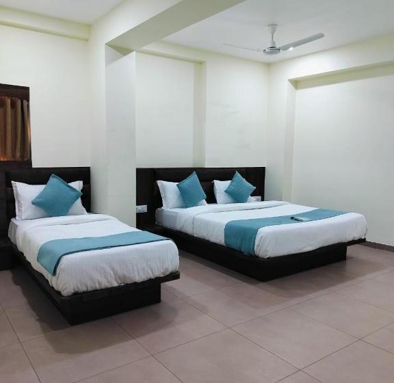 غرفة كلاسيكية ثلاثية, O Hill Park I