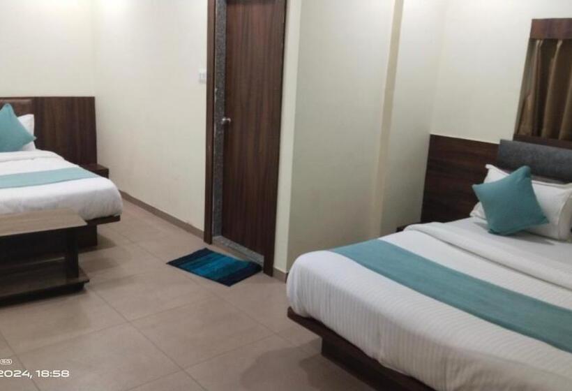 غرفة عائلية, O Hill Park I