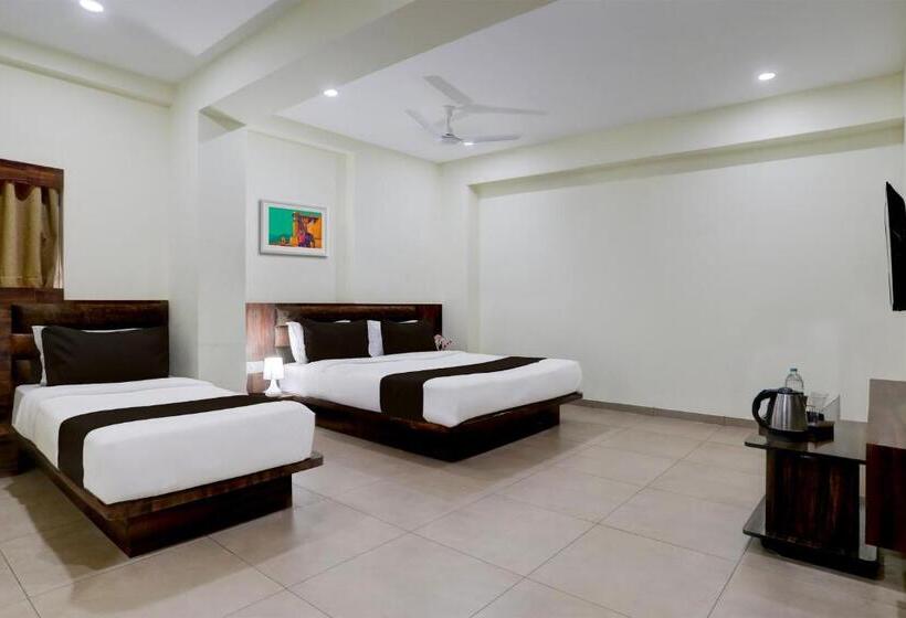 غرفة كلاسيكية ثلاثية, O Hill Park I