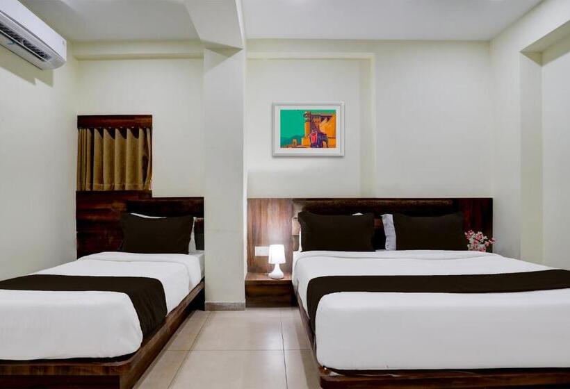 غرفة كلاسيكية ثلاثية, O Hill Park I