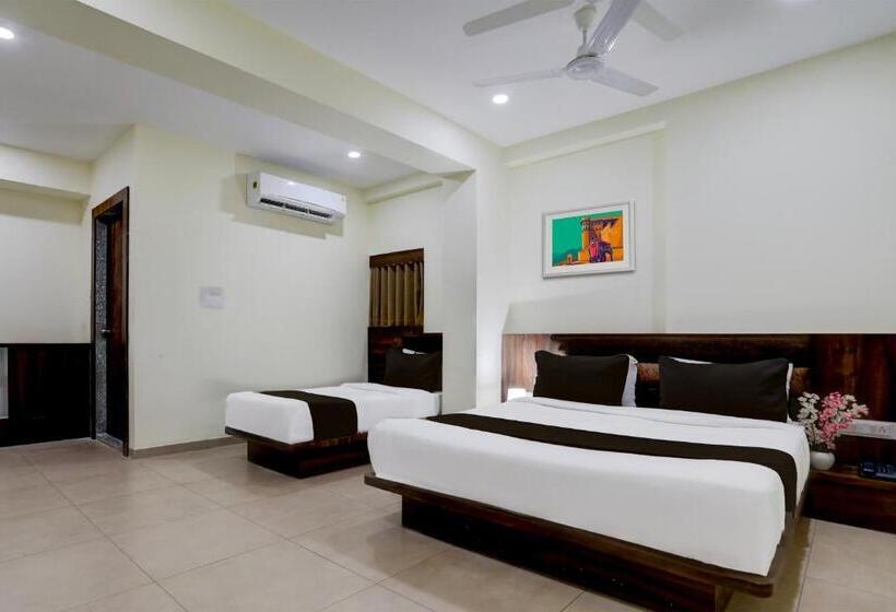 غرفة كلاسيكية ثلاثية, O Hill Park I