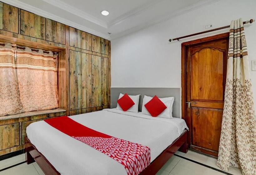 اتاق کلاسیک سه تخته, Oyo Serenity Home Stay