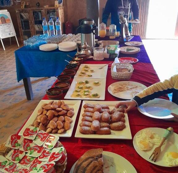 اتاق استاندارد سه نفره, Riad Ouzina Tgm