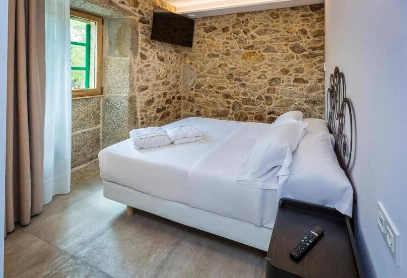 ガーデンビュースタンダードルーム, A De Lucía