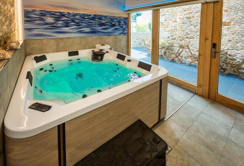 デラックスルーム, A De Lucía