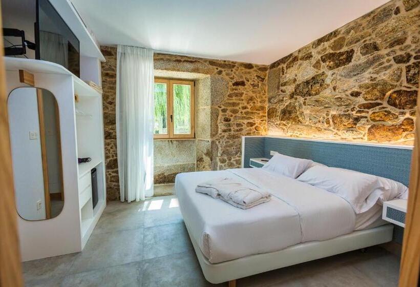 デラックスルーム, A De Lucía