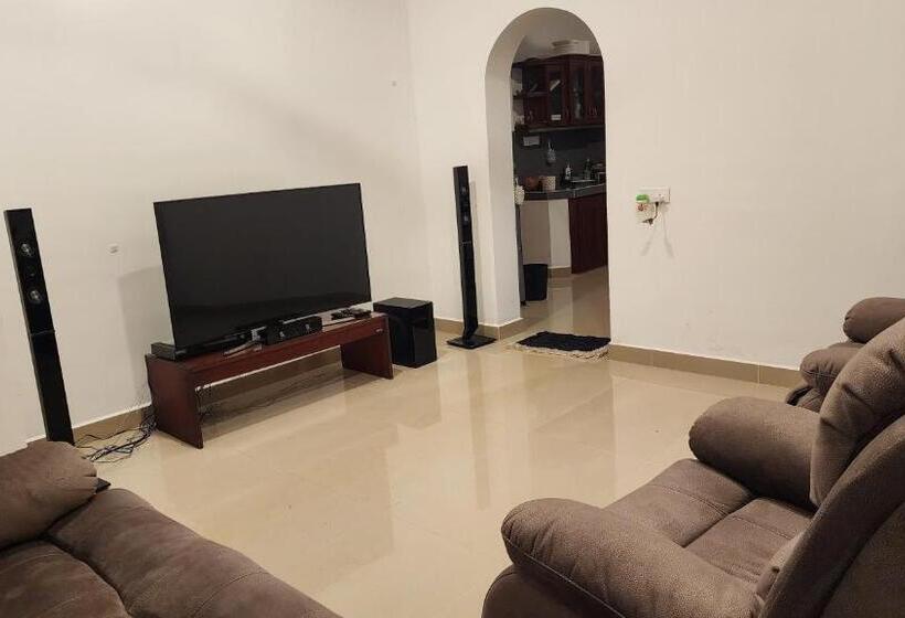 חדר משפחתי, Regno Residence The Infinity By Netflix