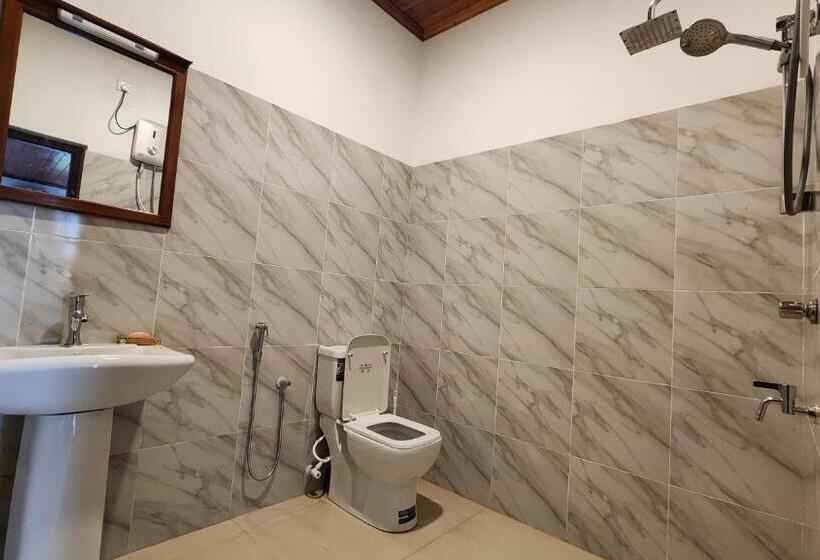 חדר משפחתי, Regno Residence The Infinity By Netflix