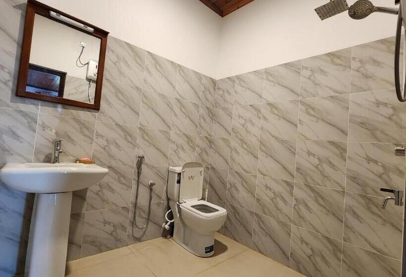 חדר דלוקס עם מרפסת, Regno Residence The Infinity By Netflix