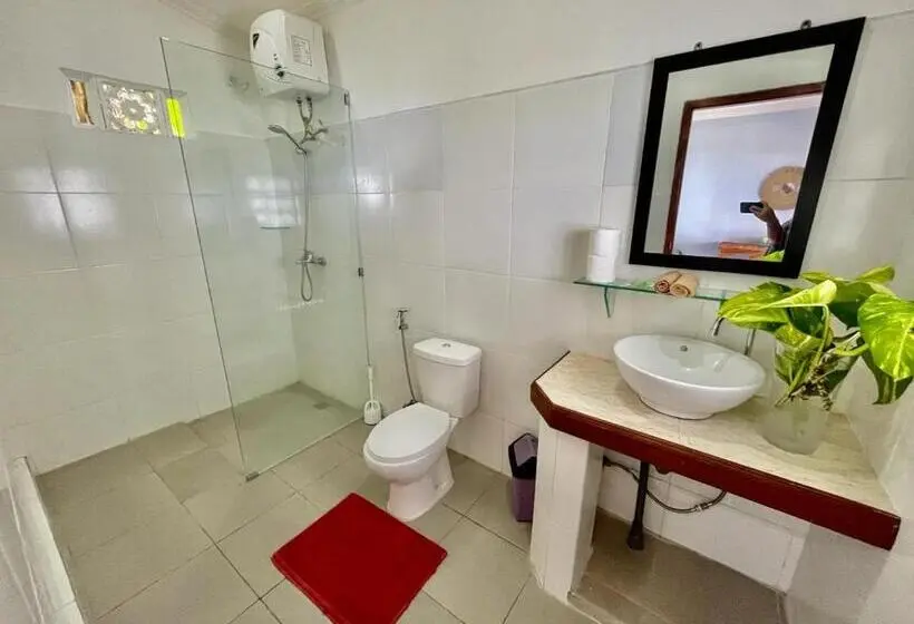 اتاق استاندارد با بالکن و چشم‌انداز دریا, Tejakula Sunset Boutique Resort
