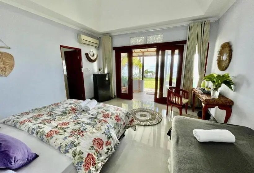 اتاق استاندارد با بالکن و چشم‌انداز دریا, Tejakula Sunset Boutique Resort