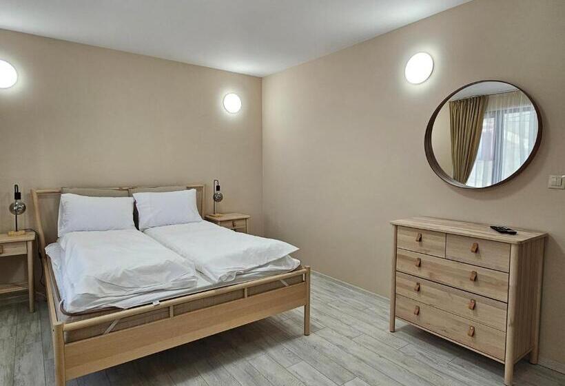 غرفة قياسية, Villa Geronimo