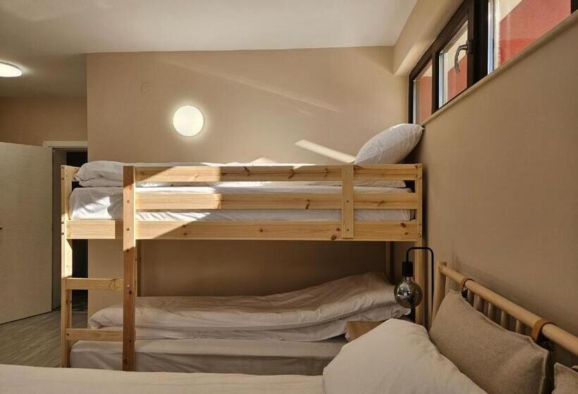 غرفة قياسية رباعية, Villa Geronimo