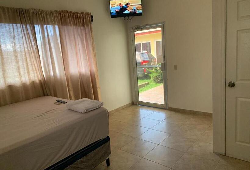 اتاق استاندارد با چشم‌انداز, Complejo Deportivo Wilson Palacios