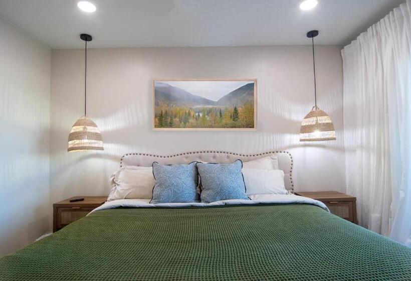 غرفة قياسية سرير كينج, Caldwell Cliff Swallow Guest House