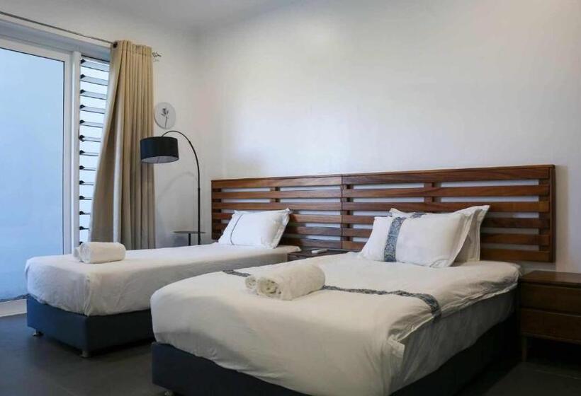 חדר סטנדרט נוף לאגם, Island Villa