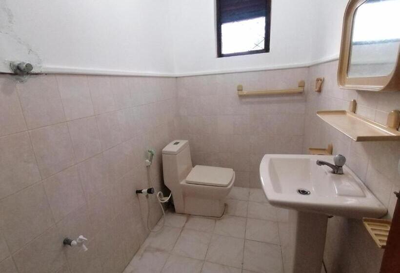 Семейный Номер, Sunshine Guest House