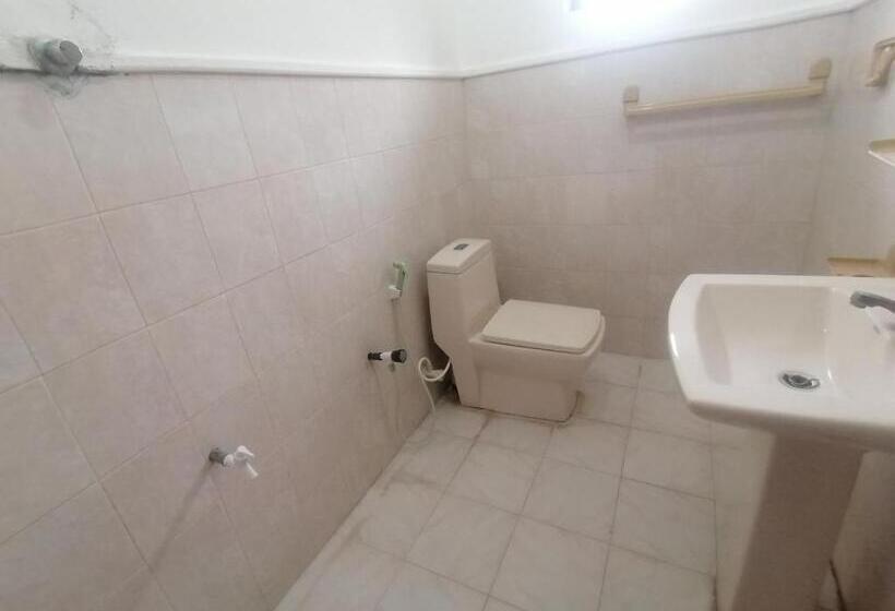 Семейный Номер, Sunshine Guest House