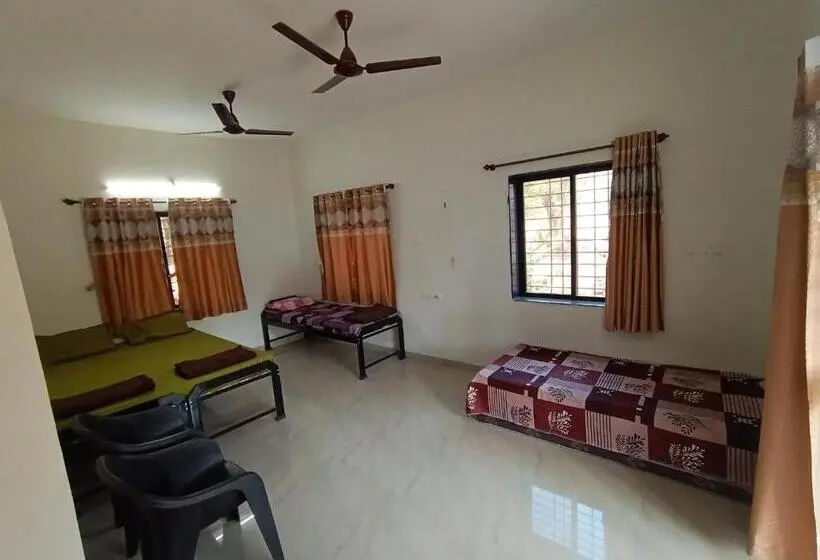 Villa 1 Makuuhuone, Snehban Agro Farm Resort