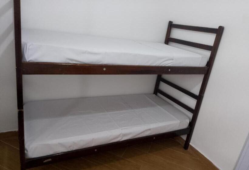 スタンダードトリプルルーム, Pousada Três Marias Cachoeira Paulista