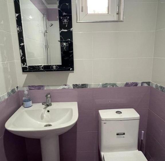 Camera Quadrupla Classica, Zangu