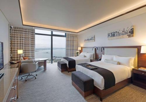 اتاق لوکس, Baku Travel To
