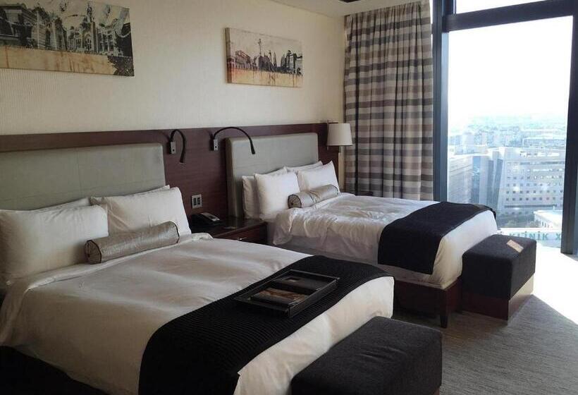 اتاق لوکس سه تخته, Baku Travel To