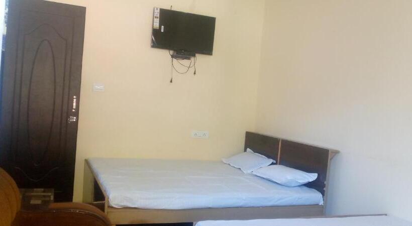 Quarto Triplo Economy, Veerbhadra