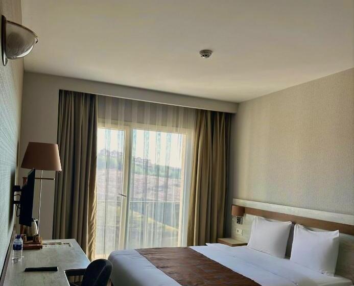 غرفة قياسية فردية, Kanyon Vadi̇