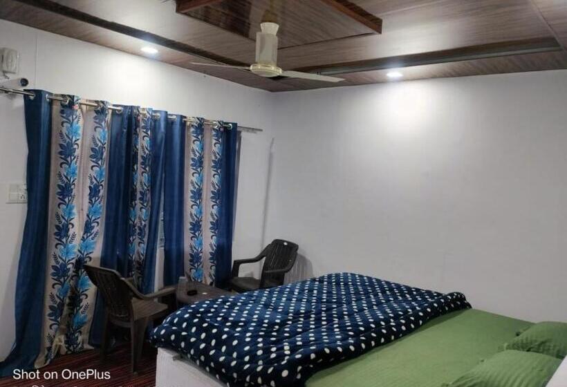 스탠다드 룸, Kedar Hill Resort Sonprayag