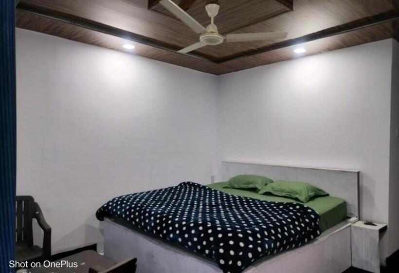 Номер Стандарт, Kedar Hill Resort Sonprayag