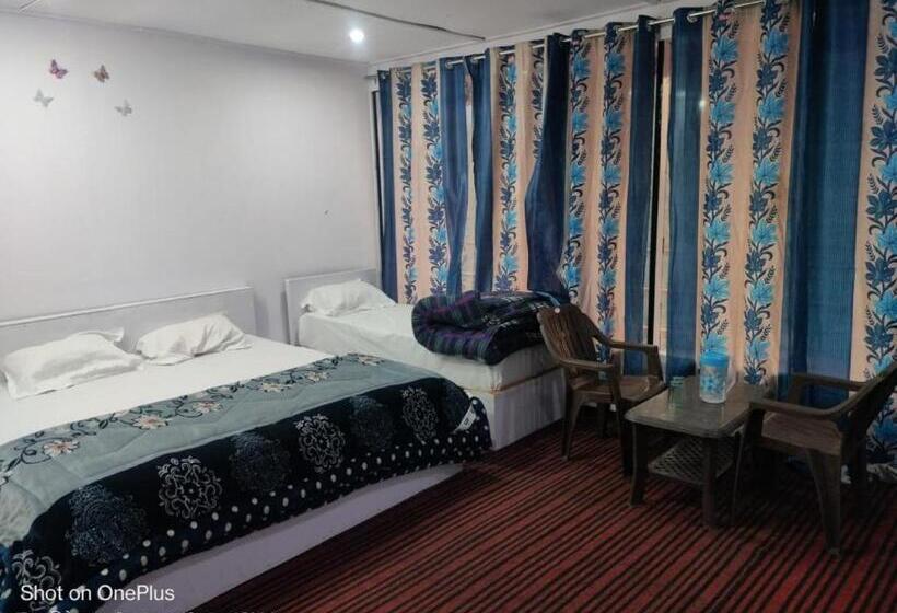 스탠다드 트리플 룸, Kedar Hill Resort Sonprayag