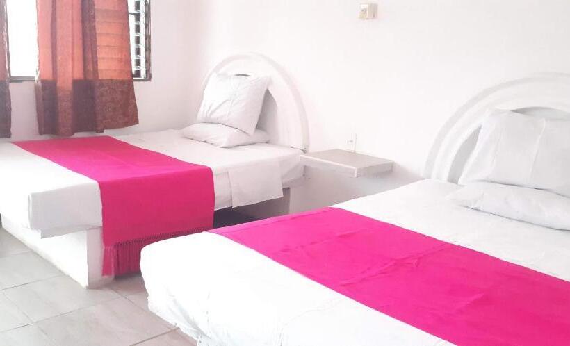 غرفة قياسية, San Miguel