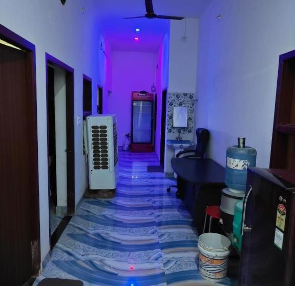 غرفة ديلوكس, Stars