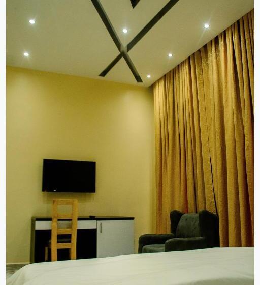 اتاق لوکس با تخت بزرگ, House 7a