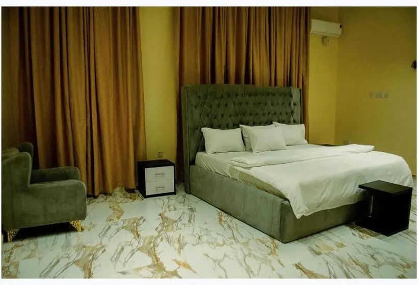 اتاق لوکس با تخت بزرگ, House 7a