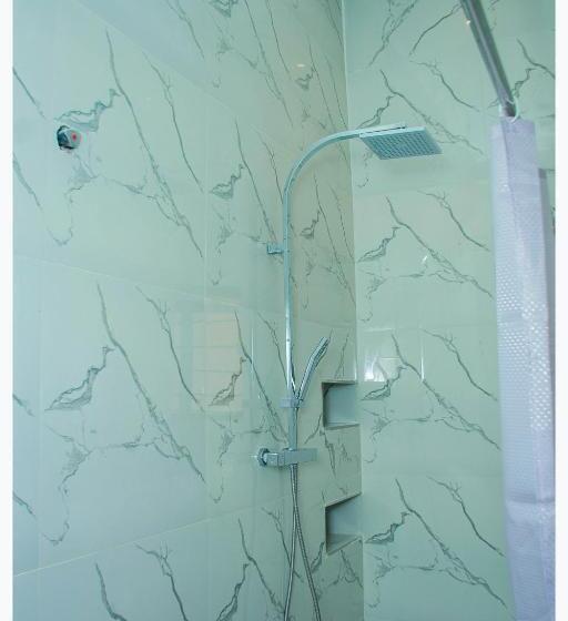 اتاق لوکس با تخت بزرگ, House 7a