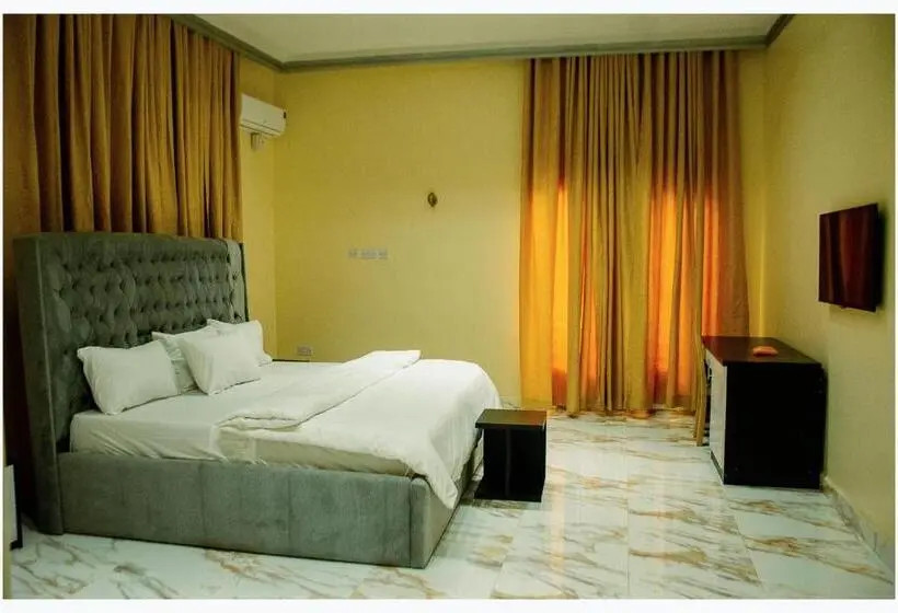 سوییت خانوادگی, House 7a