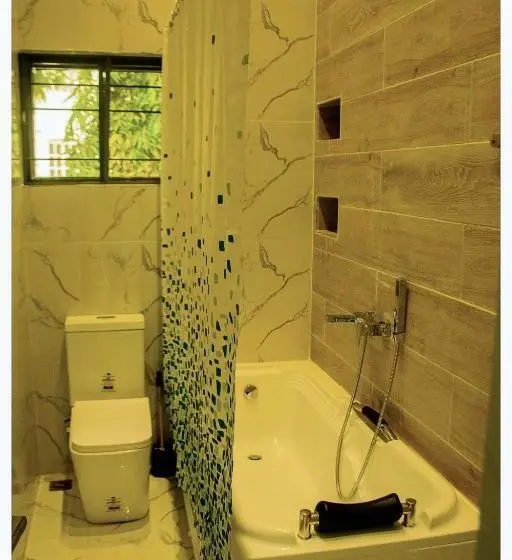 سوییت خانوادگی, House 7a