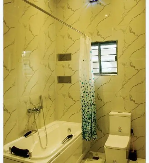 اتاق استاندارد, House 7a