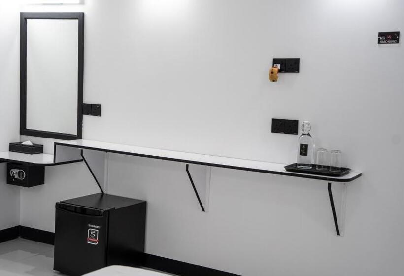 اتاق لوکس با بالکن, Sunset Beach Stay At Mathiveri