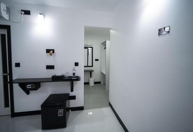 اتاق لوکس با بالکن, Sunset Beach Stay At Mathiveri