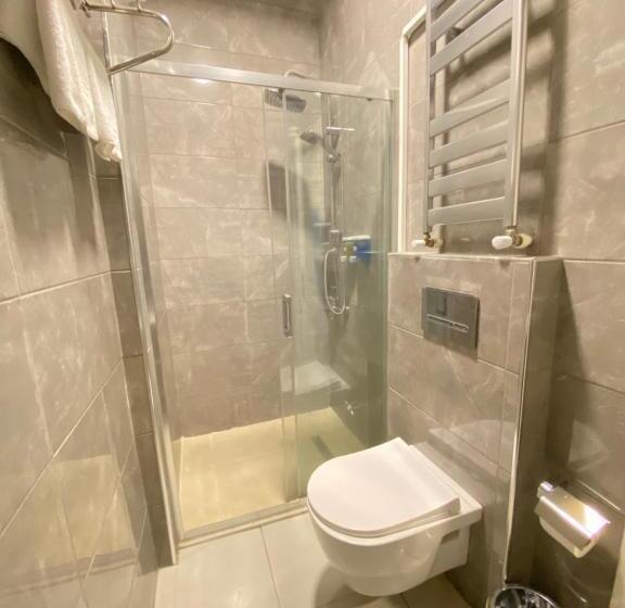 발코니가 있는 스위트, Cozy Suite With Balcony   On The Kadıköy Seaside