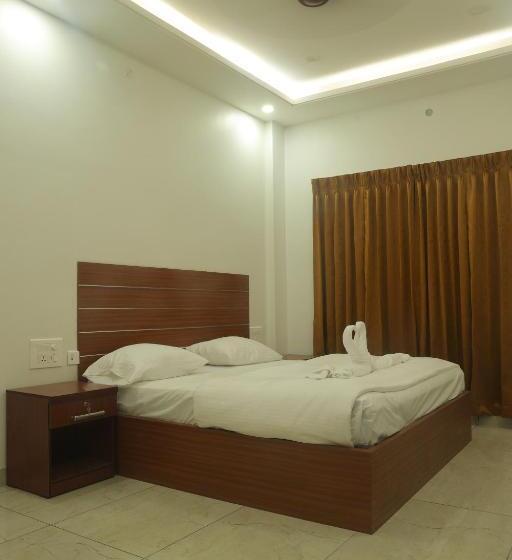 Номер Стандарт, Sudeeksha Residency, Luxury Hotel With Affordable Price